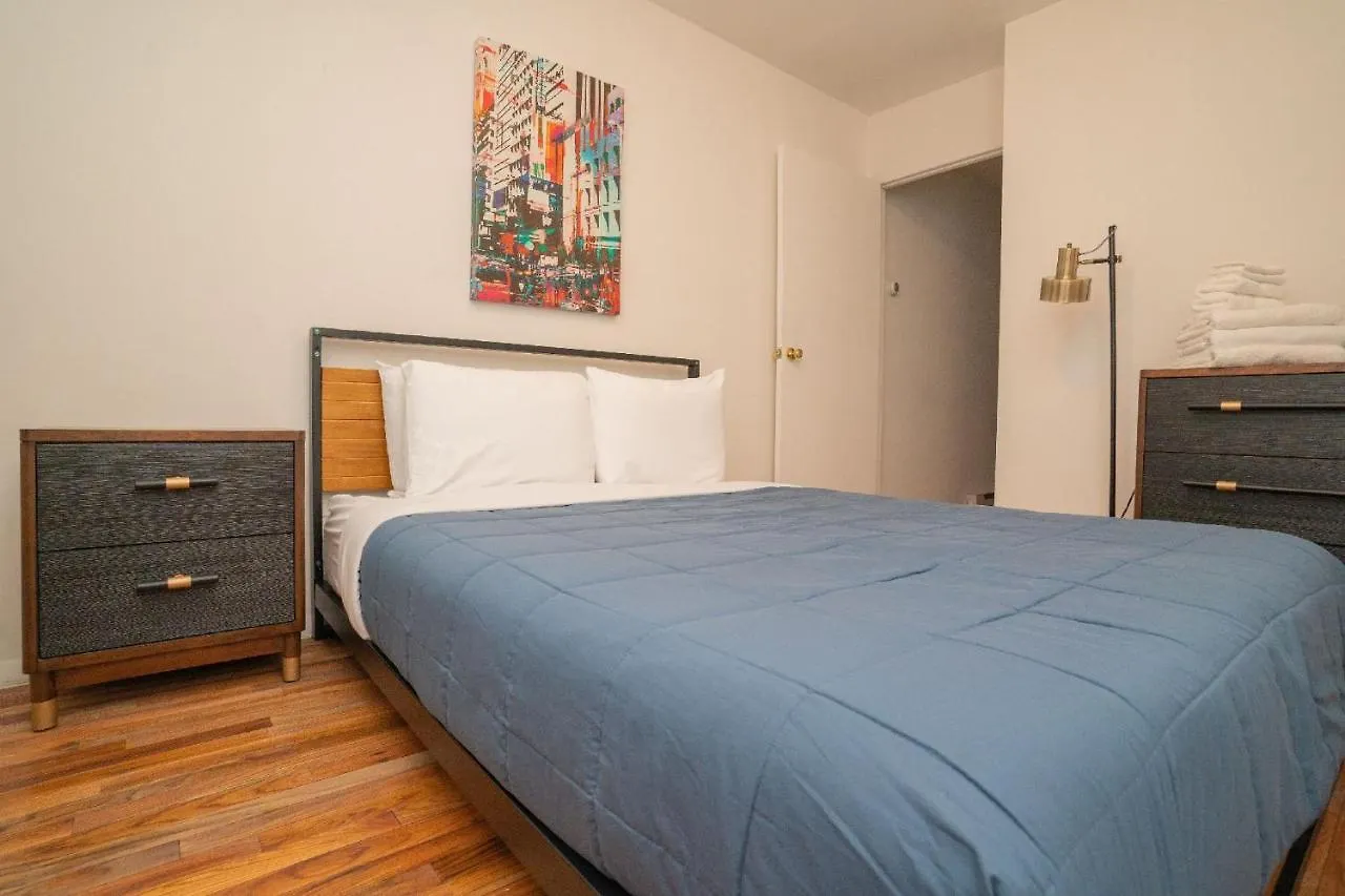East Hells Kitchen 30 Day Rentals New York 0*,