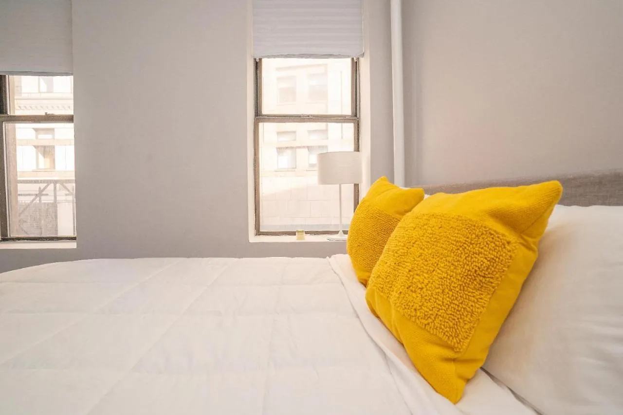 Apartment East Hells Kitchen 30 Day Rentals New York United States